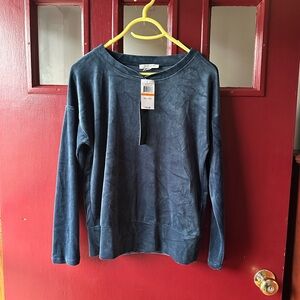 Cable & Gauge Deep Blue Crewneck Sweater